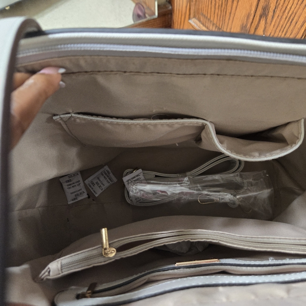 Kate Spade Tan Tote Bag with Structured Design